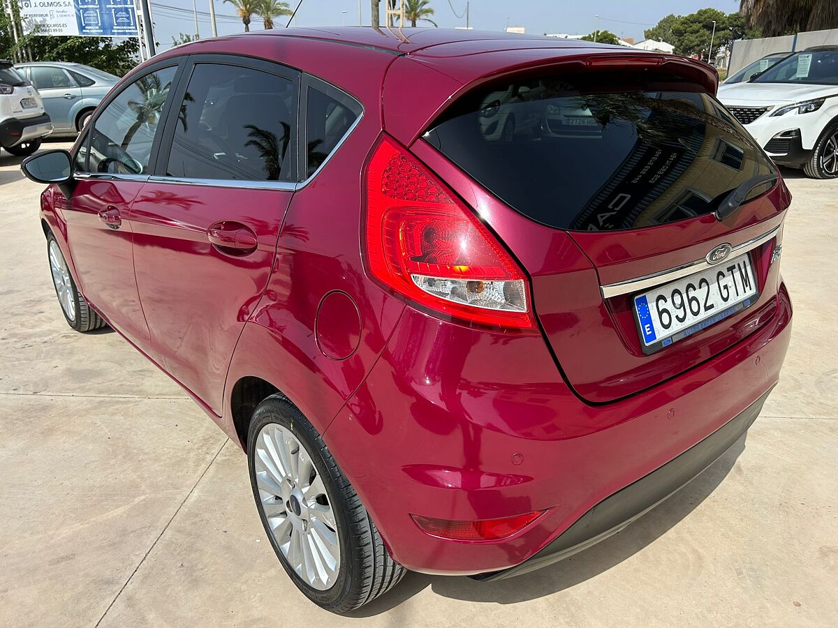 FORD FIESTA TITANIUM AUTO 1.4 SPANISH LHD IN SPAIN 55000 MILES SUPERB 2010
